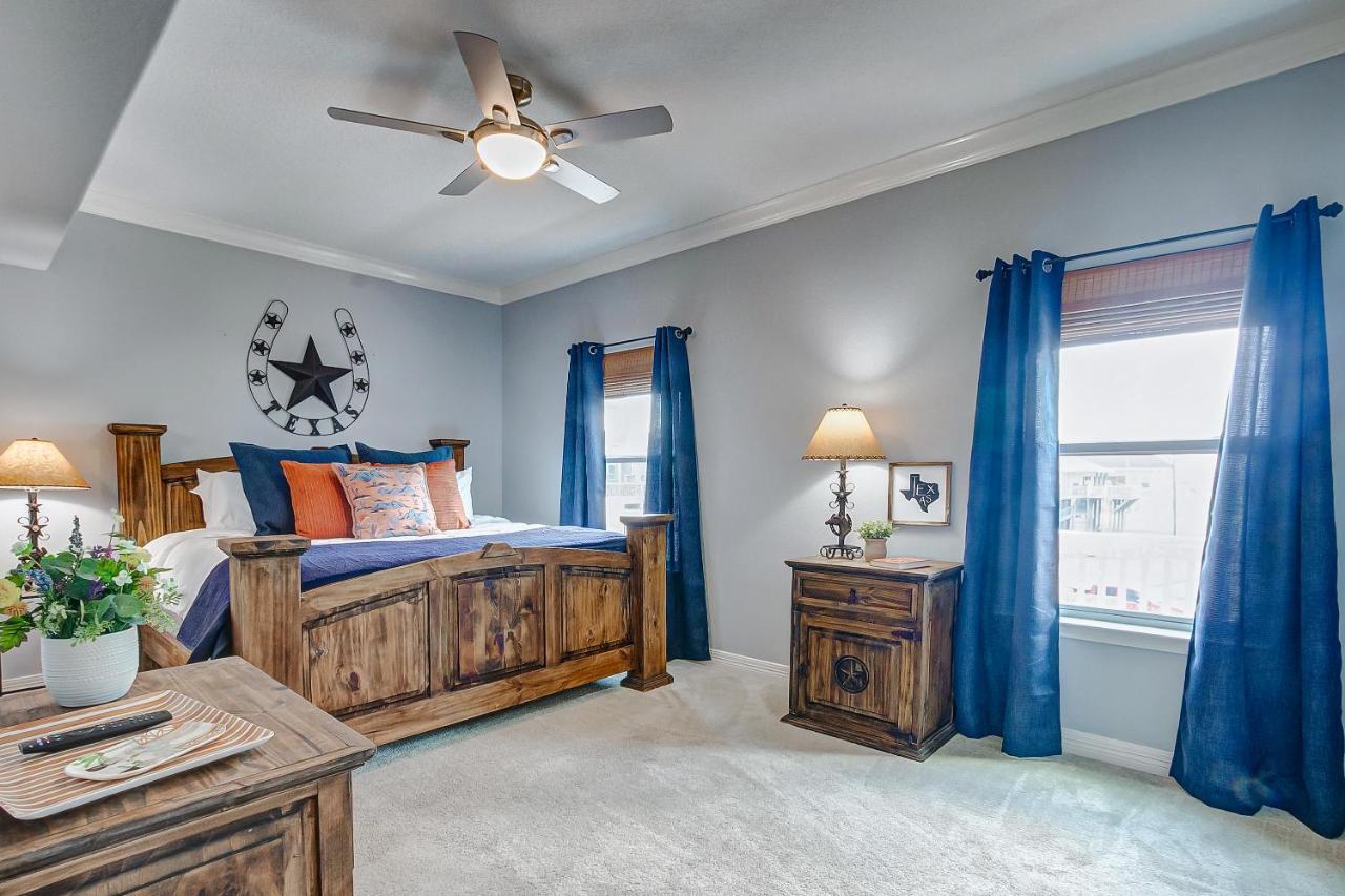 Villa Spring Break Specials! Front Row Views - Tiki Bar - Playground Bolivar Peninsula Esterno foto